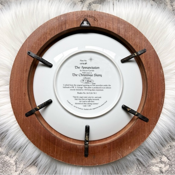 Plate #1072A The Annunciation Christmas Plate by Hector Garrido 1992 In Frame - Picture 7 of 13